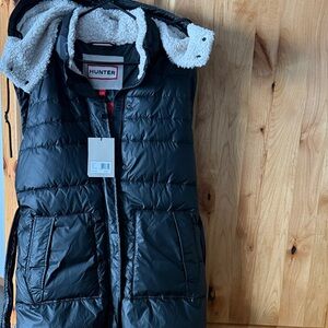 Hunter Black Quilted Vest with Hood